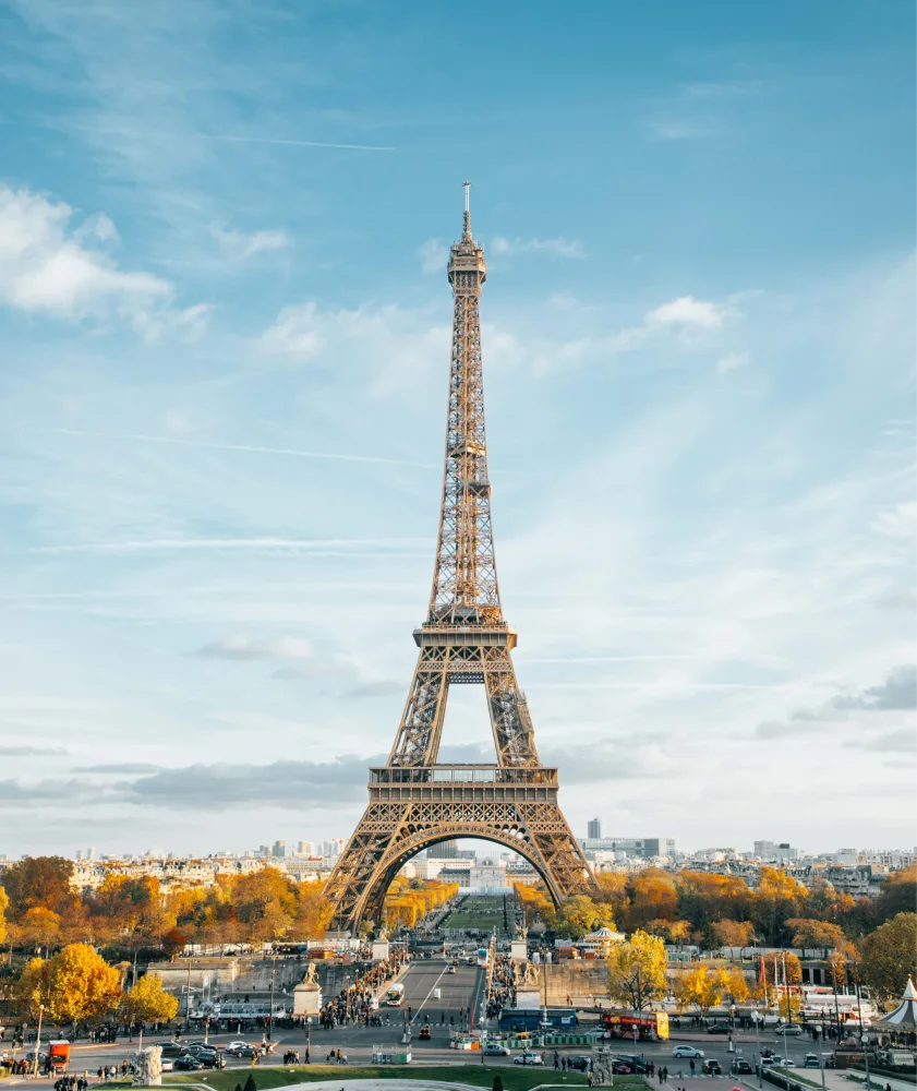 eiffel tower in paris