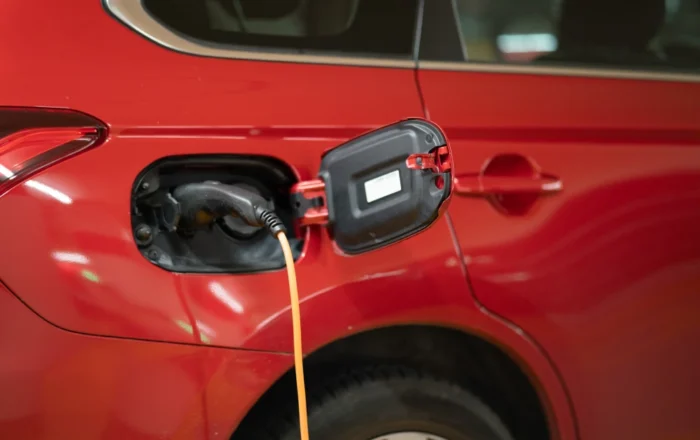 how much does it cost to charge an electric vehicle