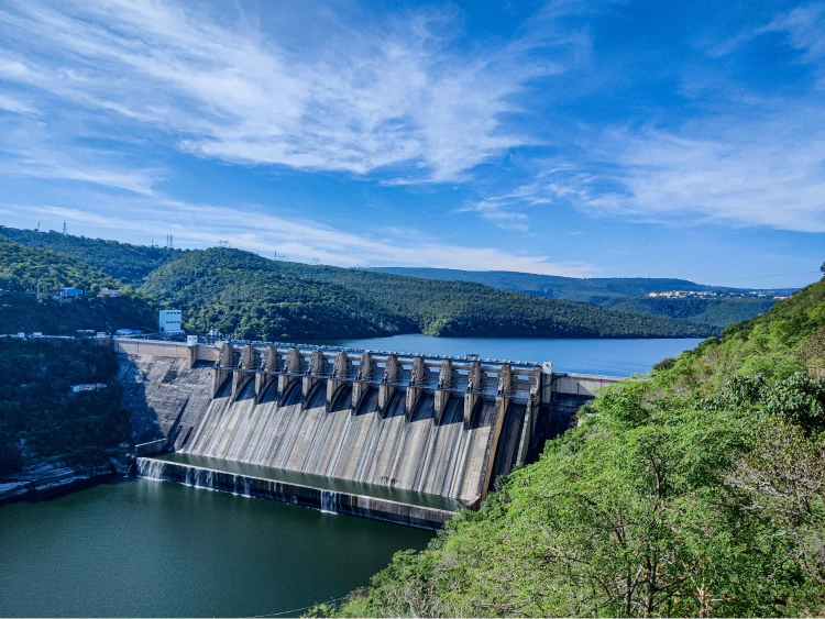 hydroelectric dam